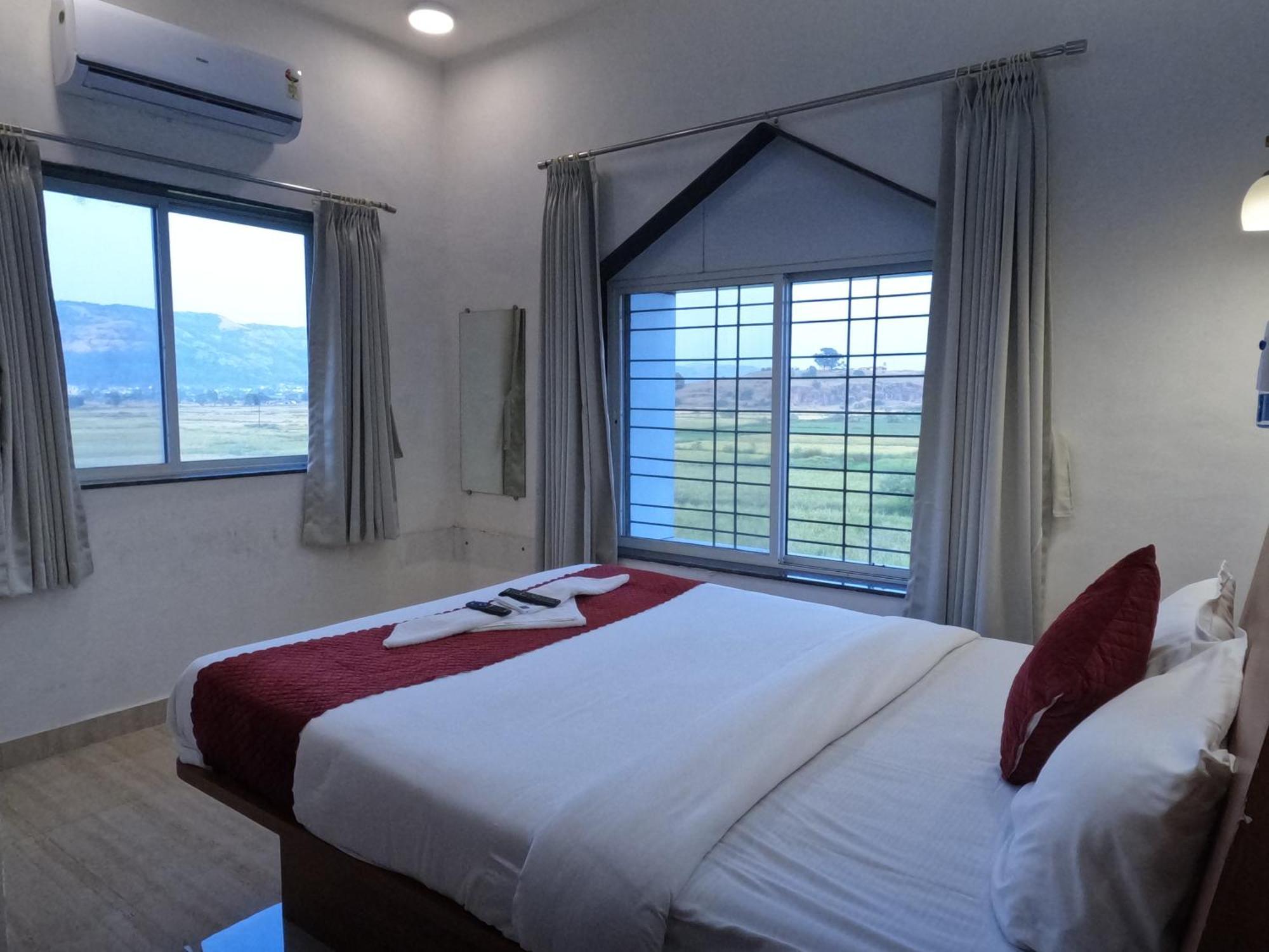 Hotel Sandesh Palace Lonavala Exterior foto