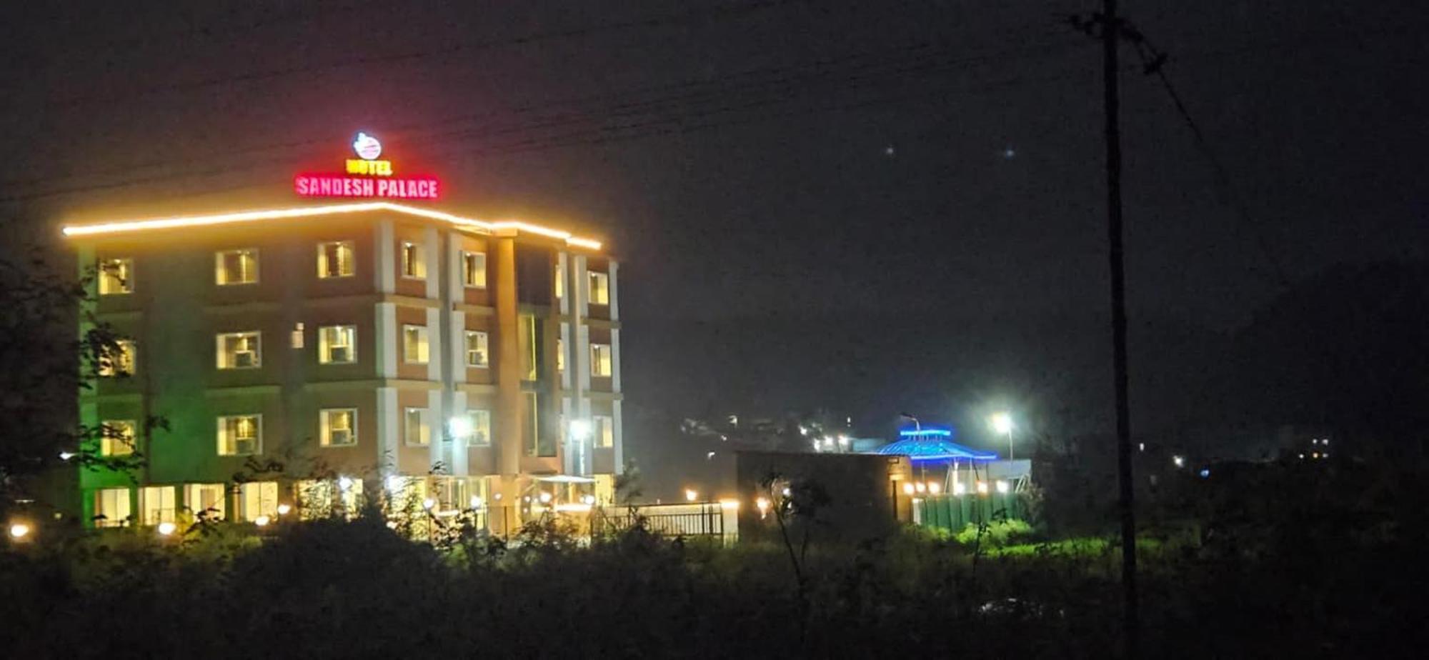 Hotel Sandesh Palace Lonavala Exterior foto