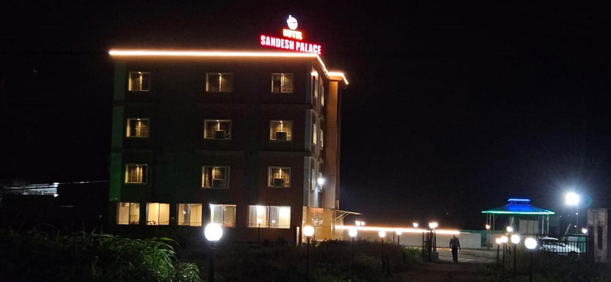 Hotel Sandesh Palace Lonavala Exterior foto